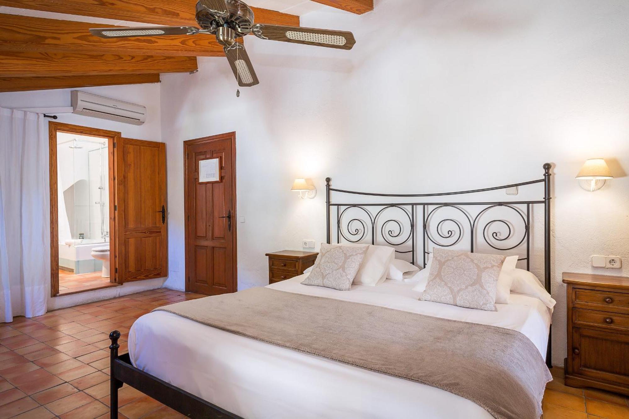 Finca Es Castell Бинибона Номер фото
